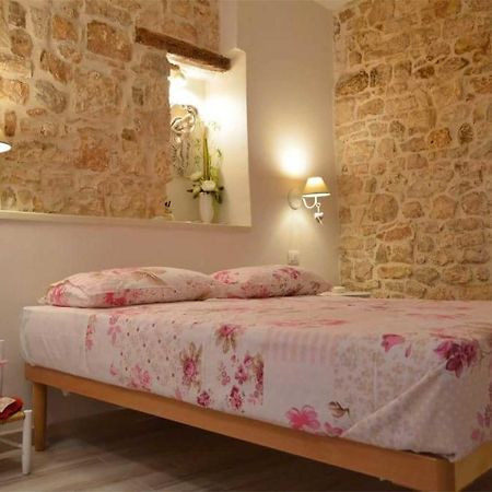 B&B Cieli Di Dante Conversano Buitenkant foto