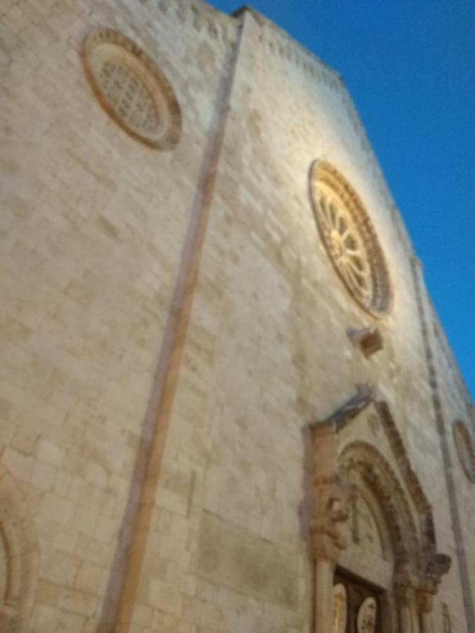 B&B Cieli Di Dante Conversano Buitenkant foto